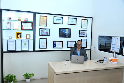 Best Career Counsellor Madhukar Chavan